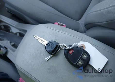 2008 Saturn Vue 4-Cyl Xe z USA, uszkodzony, nr VIN 3GSCL33P68S524373